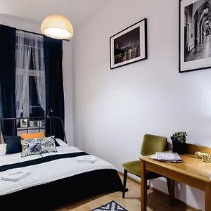 Hotel apartamentowy Golden Lion Guest Szewska 19